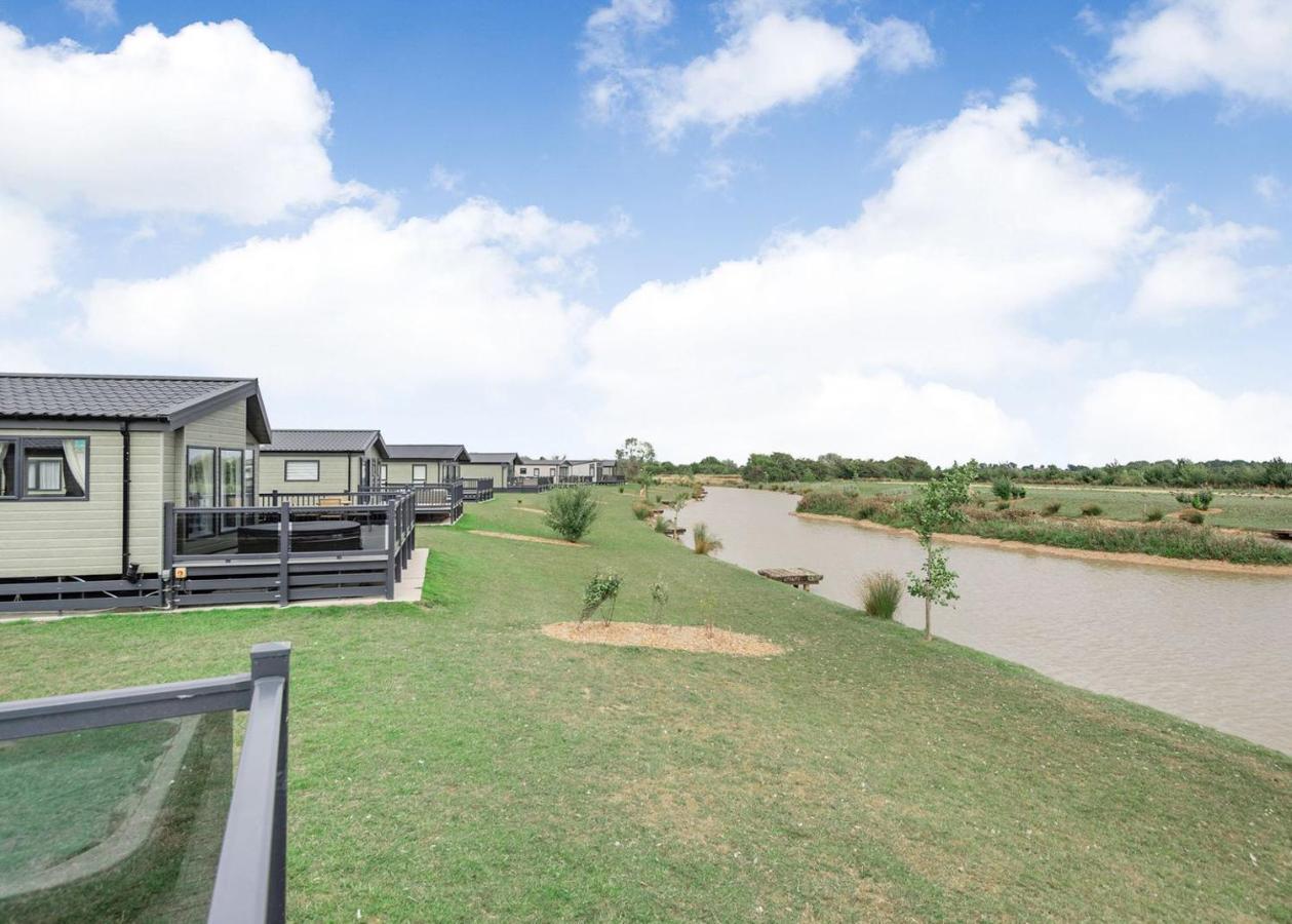 Home Farm Park Lakeside Retreat Burgh le Marsh Chambre photo