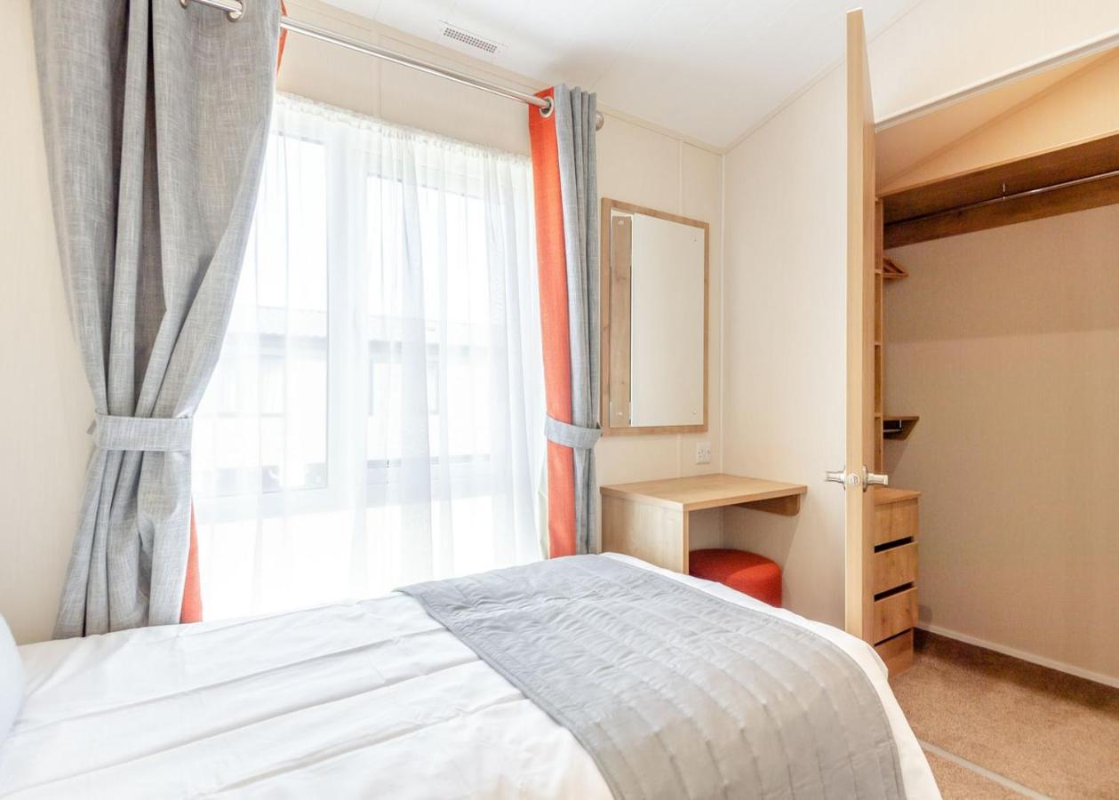 Home Farm Park Lakeside Retreat Burgh le Marsh Chambre photo